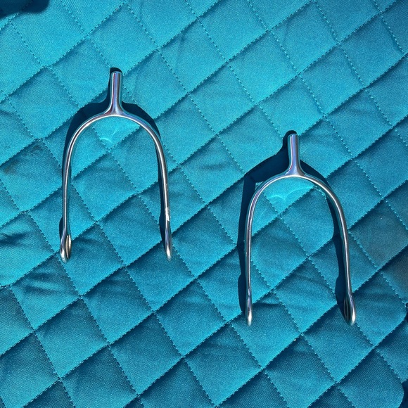 Dover Saddlery English Spurs - Picture 1 of 2